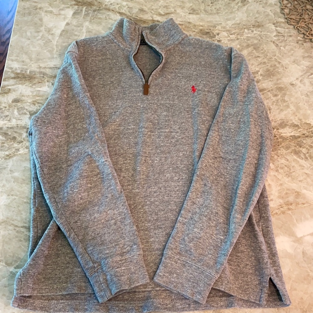 Polo Quarter Zip! Great Condition! Size: M/M